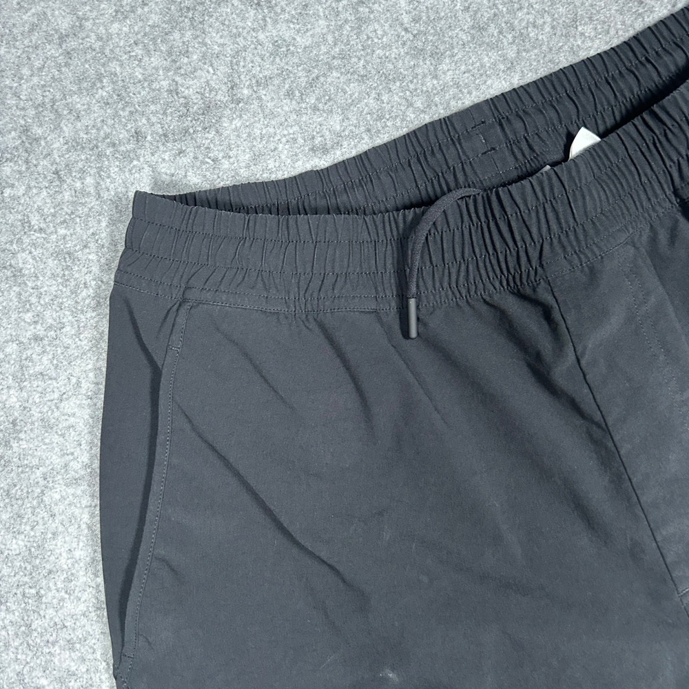 Wilson Sport Shorts Mens Medium Black Athletic Gym Training Running Performance - Picture 5 of 15